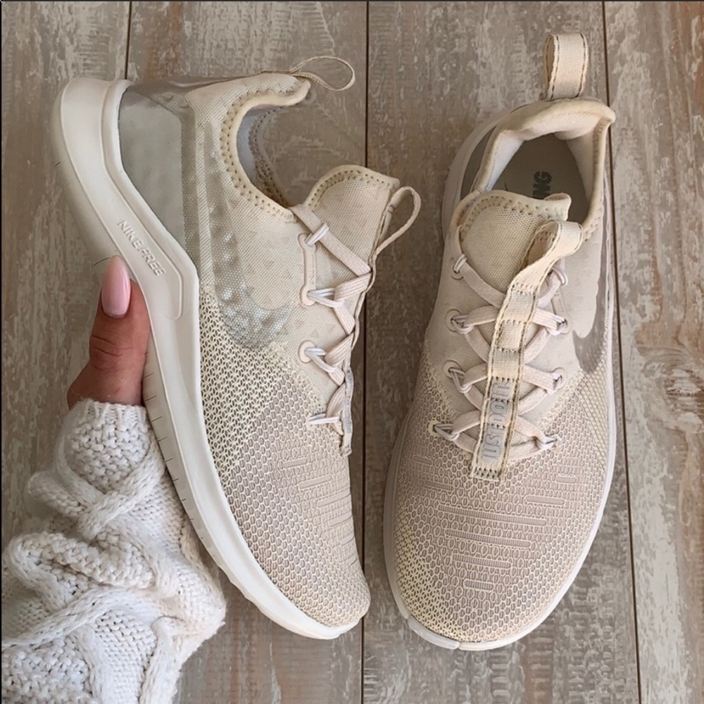 NWT Nike Free Trainers - Picture 3 of 8